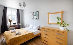 Cozy 2 Bedroom Apartment In Riga Centre
