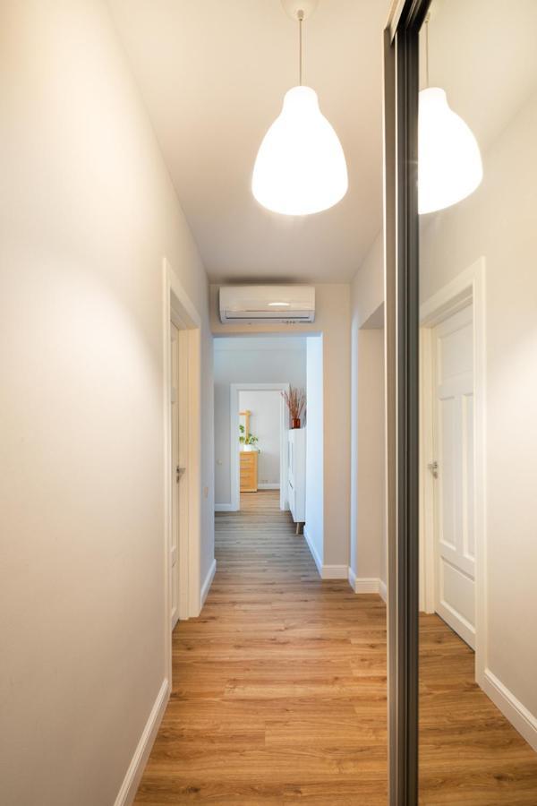 Cozy 2 Bedroom Apartment In Riga Centre Zewnętrze zdjęcie