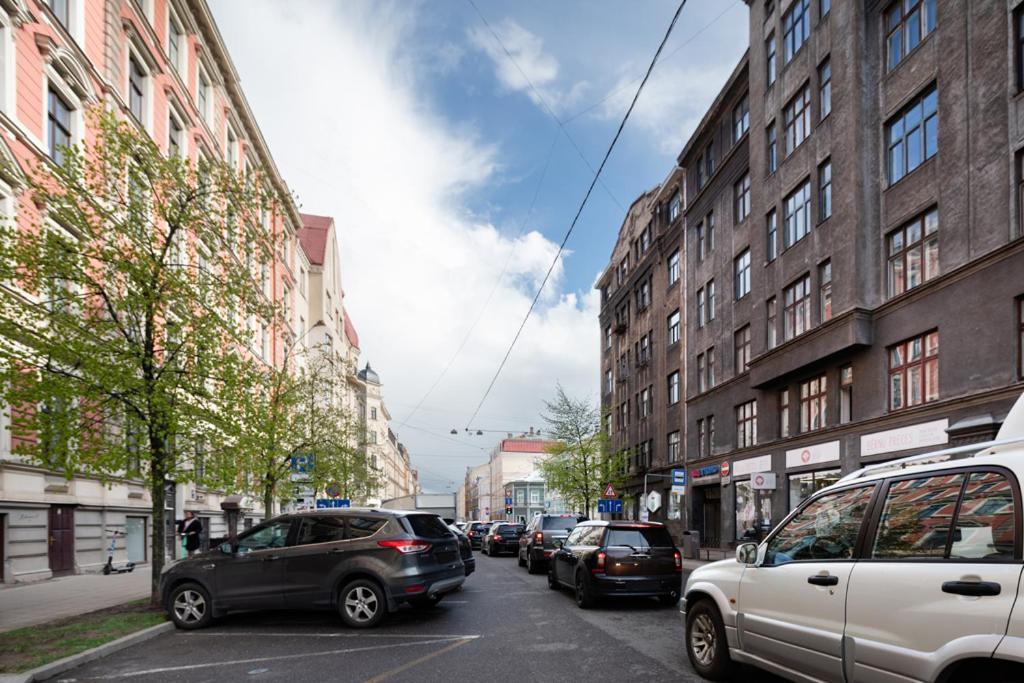 Cozy 2 Bedroom Apartment In Riga Centre Zewnętrze zdjęcie